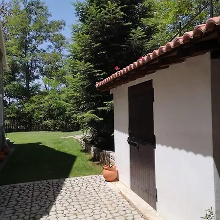 Enriette - Panoramic Mountain Retreat In Pano Platres, Cyprus Kato Platres